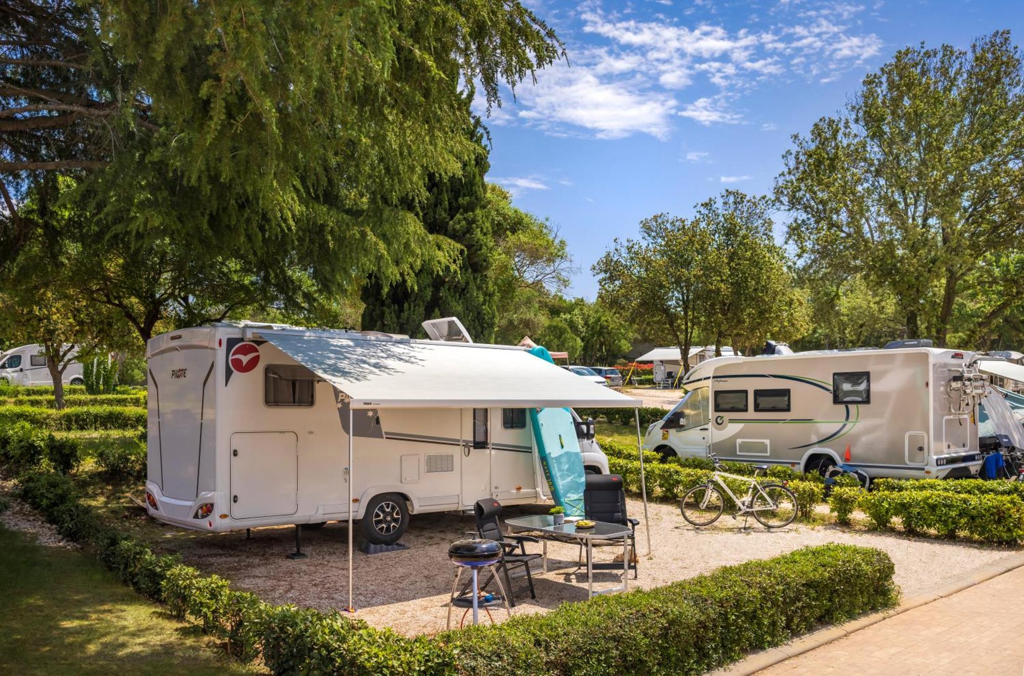 Maistra Camping Vestar Pitches Rovigno Esterno foto